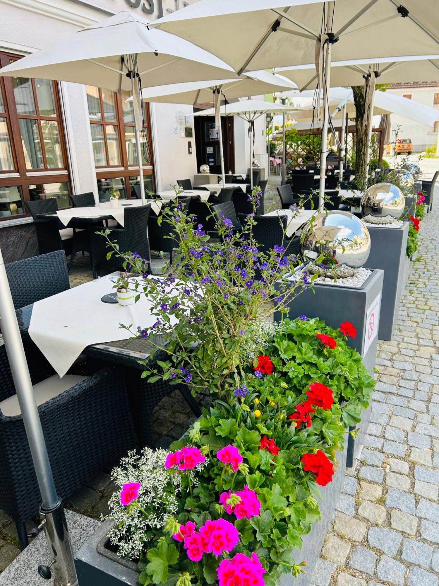 Hotel Gasthof Zur Post Königstein in der Oberpfalz Buitenkant foto