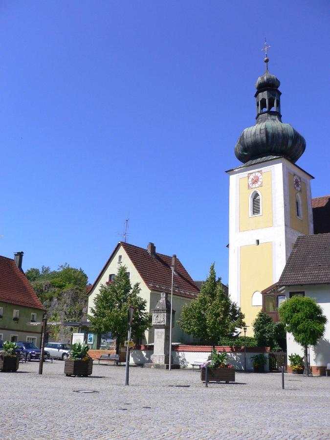 Hotel Gasthof Zur Post Königstein in der Oberpfalz Buitenkant foto